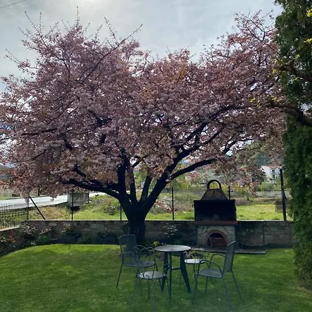 Lithos * Káto Loutrákion