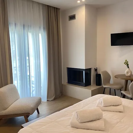 Lithos Apartment