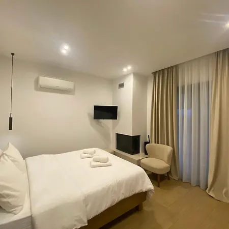 Lithos * Káto Loutrákion