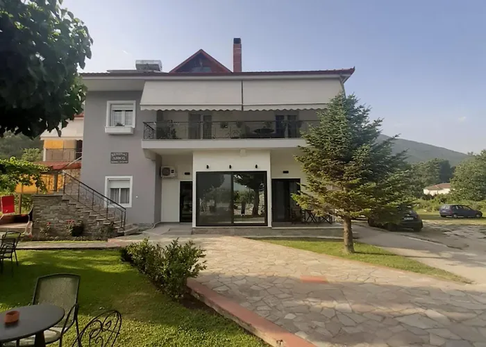 Διαμέρισμα λίθος Káto Loutrákion